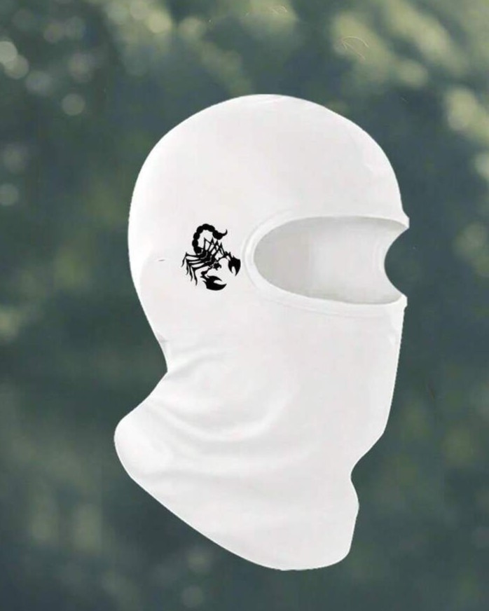 قناع وجه برسمة العقرب