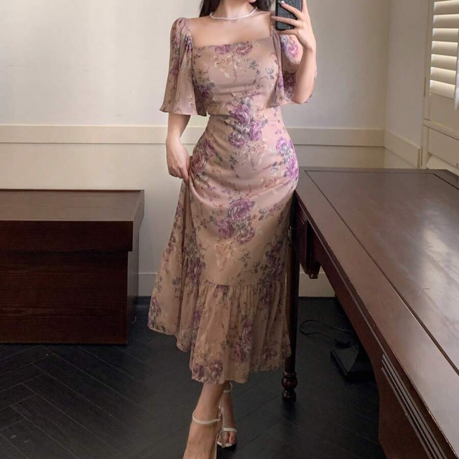 فستان DAZY بطبعة زهور