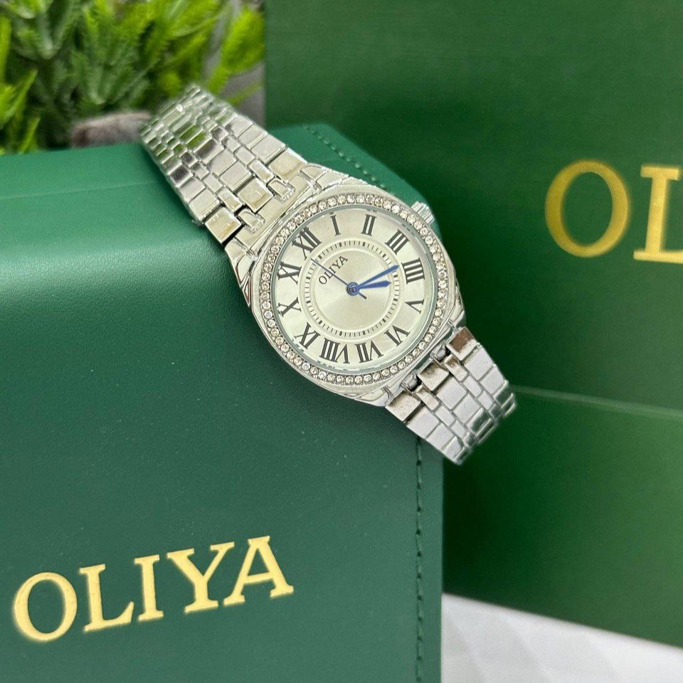 ساعة عليا النسائية